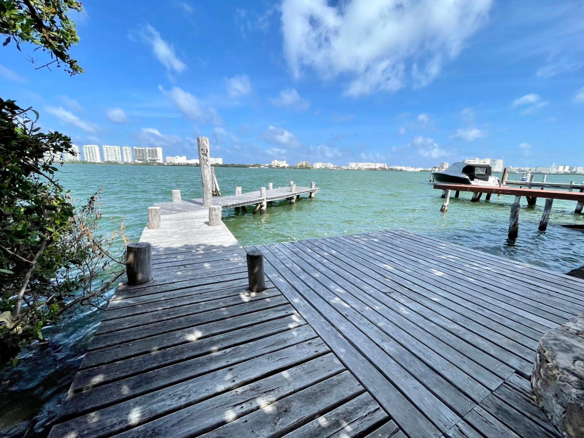 6br Spacious Waterfront With Private Pool By Solmar * Cancún